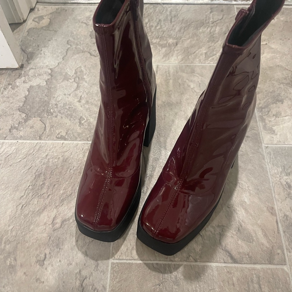 Katy Perry  Burgundy patent Ankle Boots